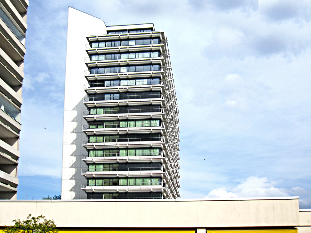 gallery-item-one-tall